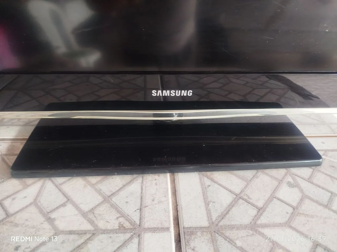 vendo tv otima e conservada