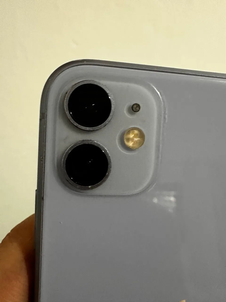 iPhone 11 128GB - Conservado, porém com a tela escura  - Foto 4