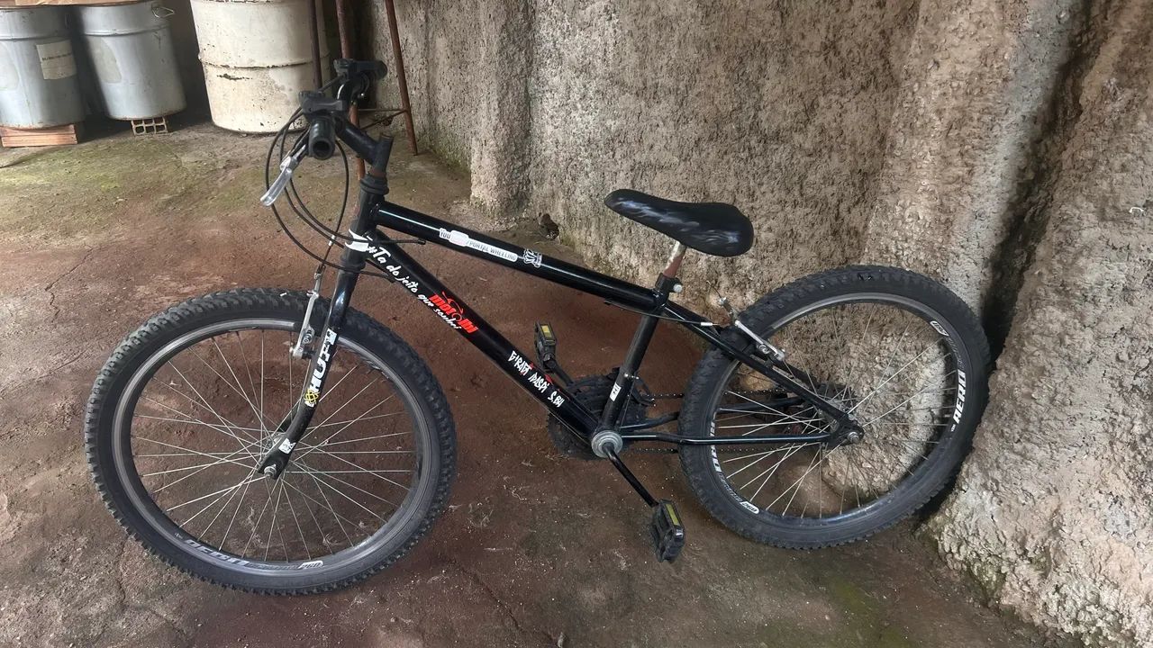Bicicleta preta 