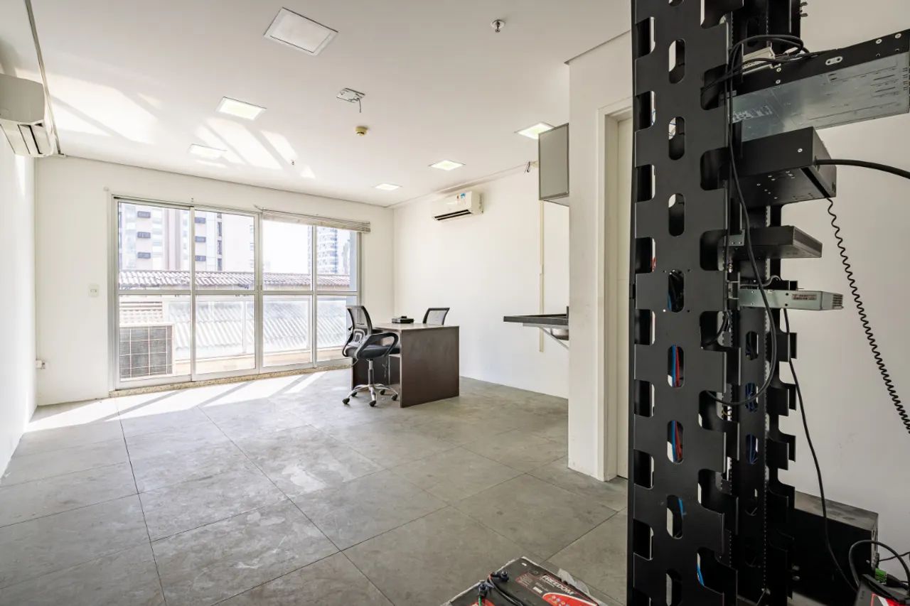 Conjunto comercial para venda em Barra Funda, 32m²