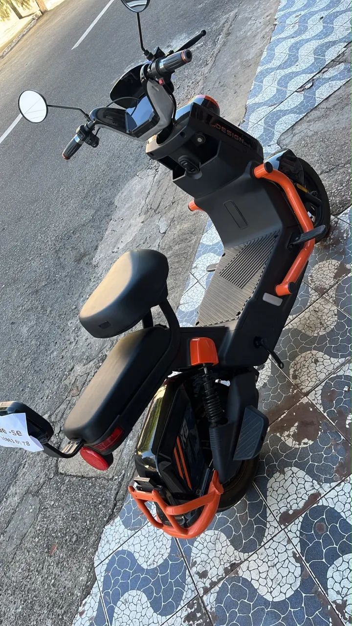 VENDO SCOOTER ELÉTRICA NOVA - Foto 2