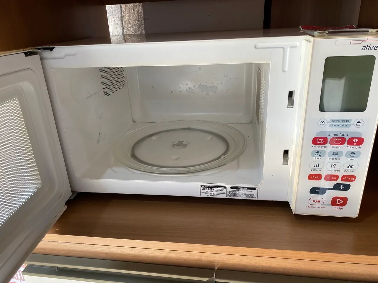 Microondas Brastemp 30L (com garantia)  - Foto 2
