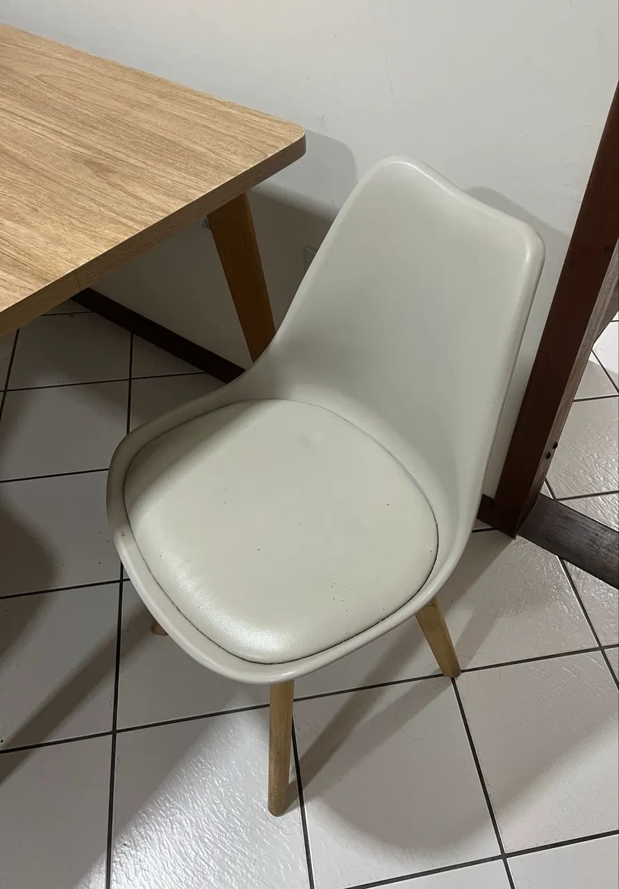 Mesa de jantar com 4 cadeiras - Foto 5