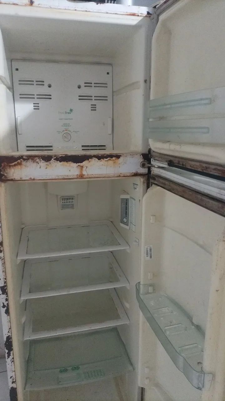 Vendo uma geladeira funcionando  - Foto 2