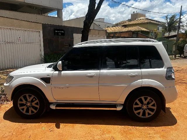 Mitsubishi Pajero TR4 2.0 Flex 16V 4X2 Aut. 2015 2015