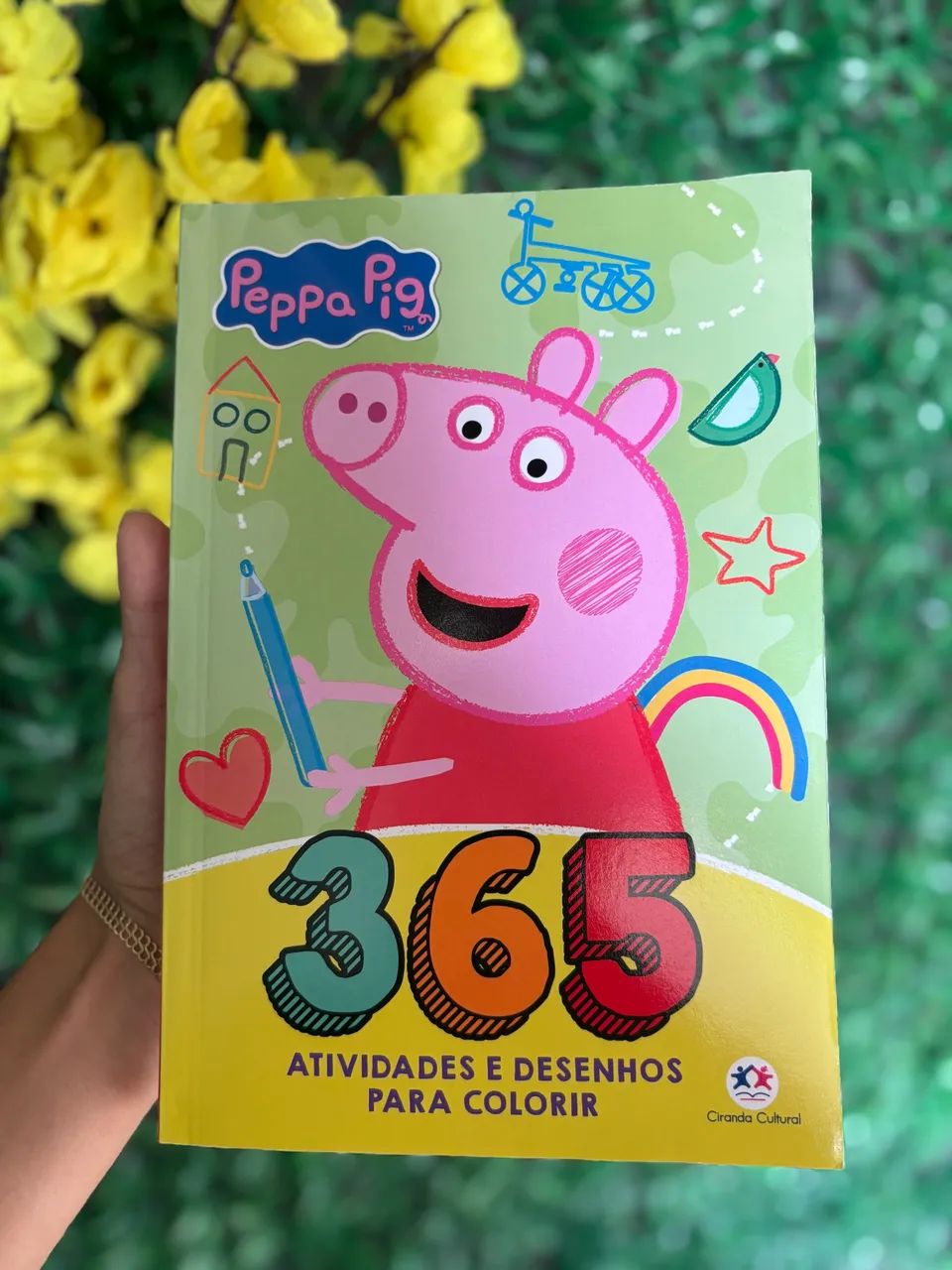 Livro Peppa Pig -365 Atividades e desenhos para colorir
