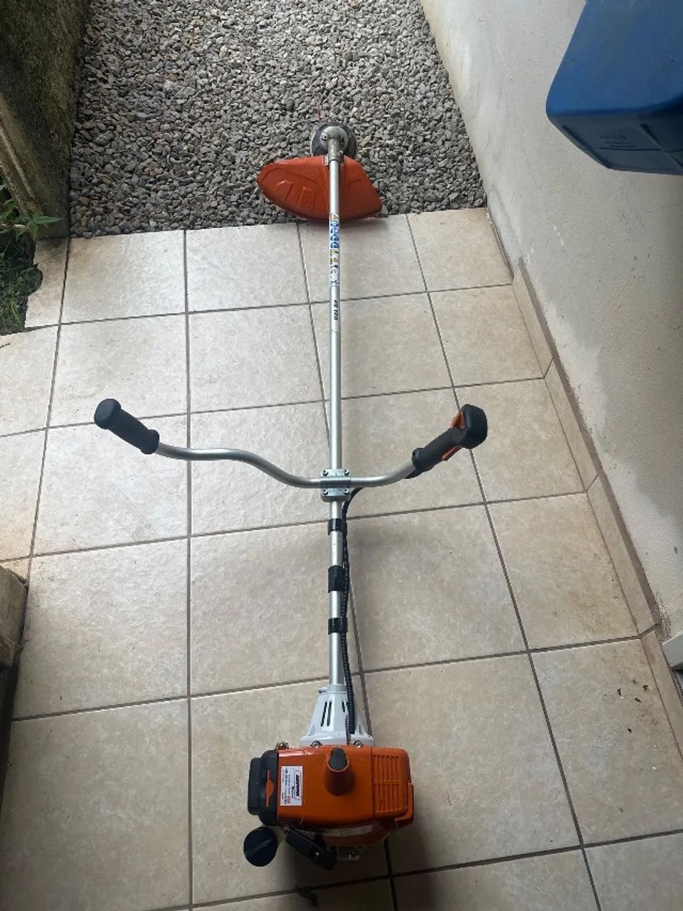 Roçadeira usada um vez fs 120 - Foto 2