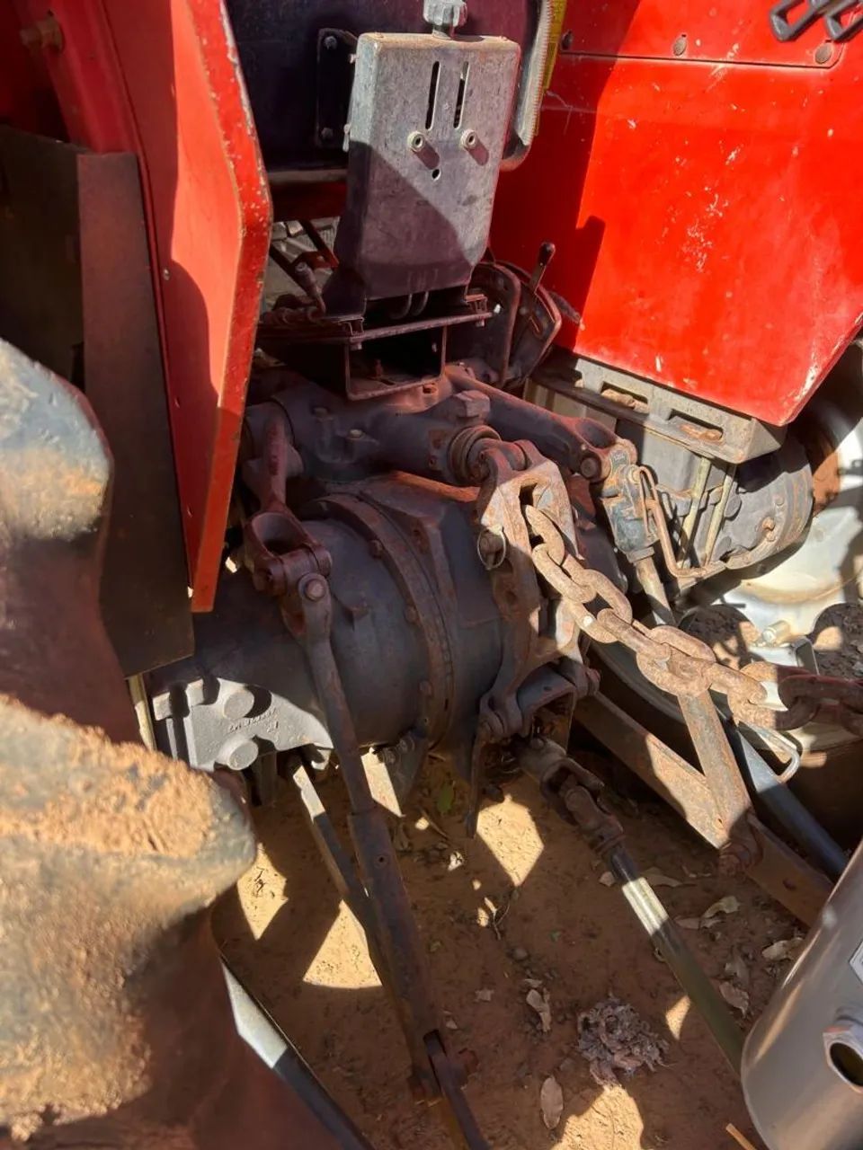 Vendo trator MF 275 - Foto 3