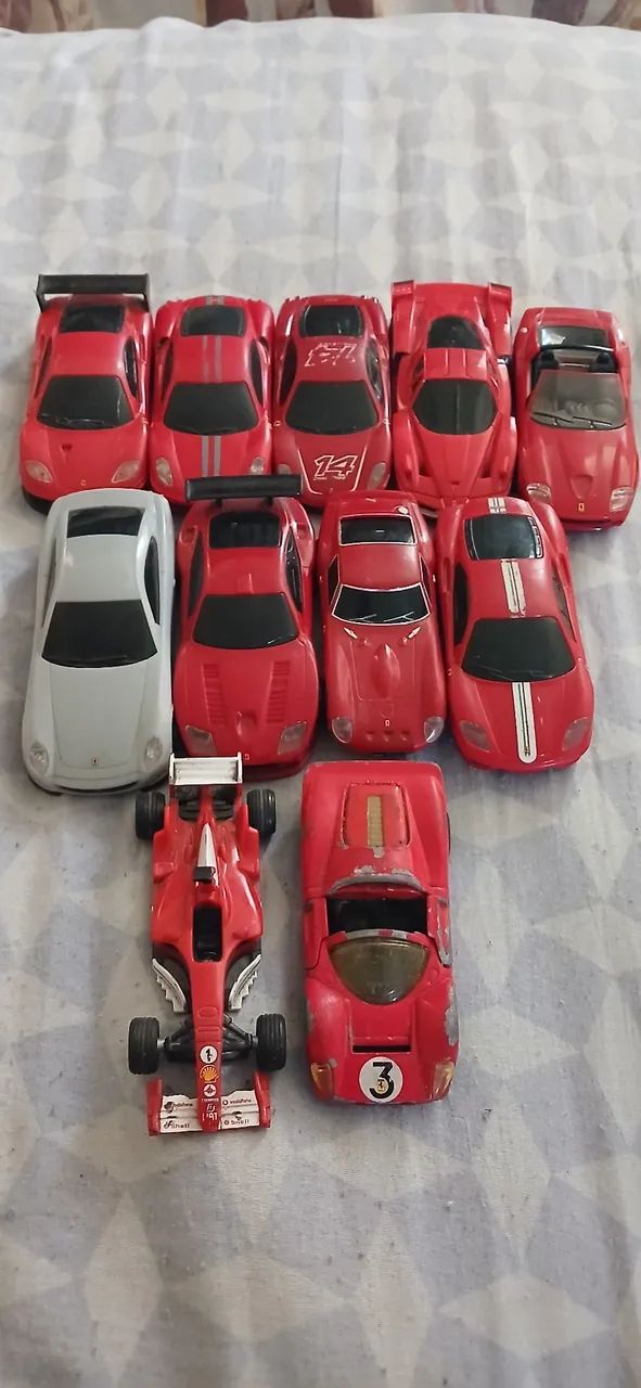Lote de ferrari posto shell  - Foto 2