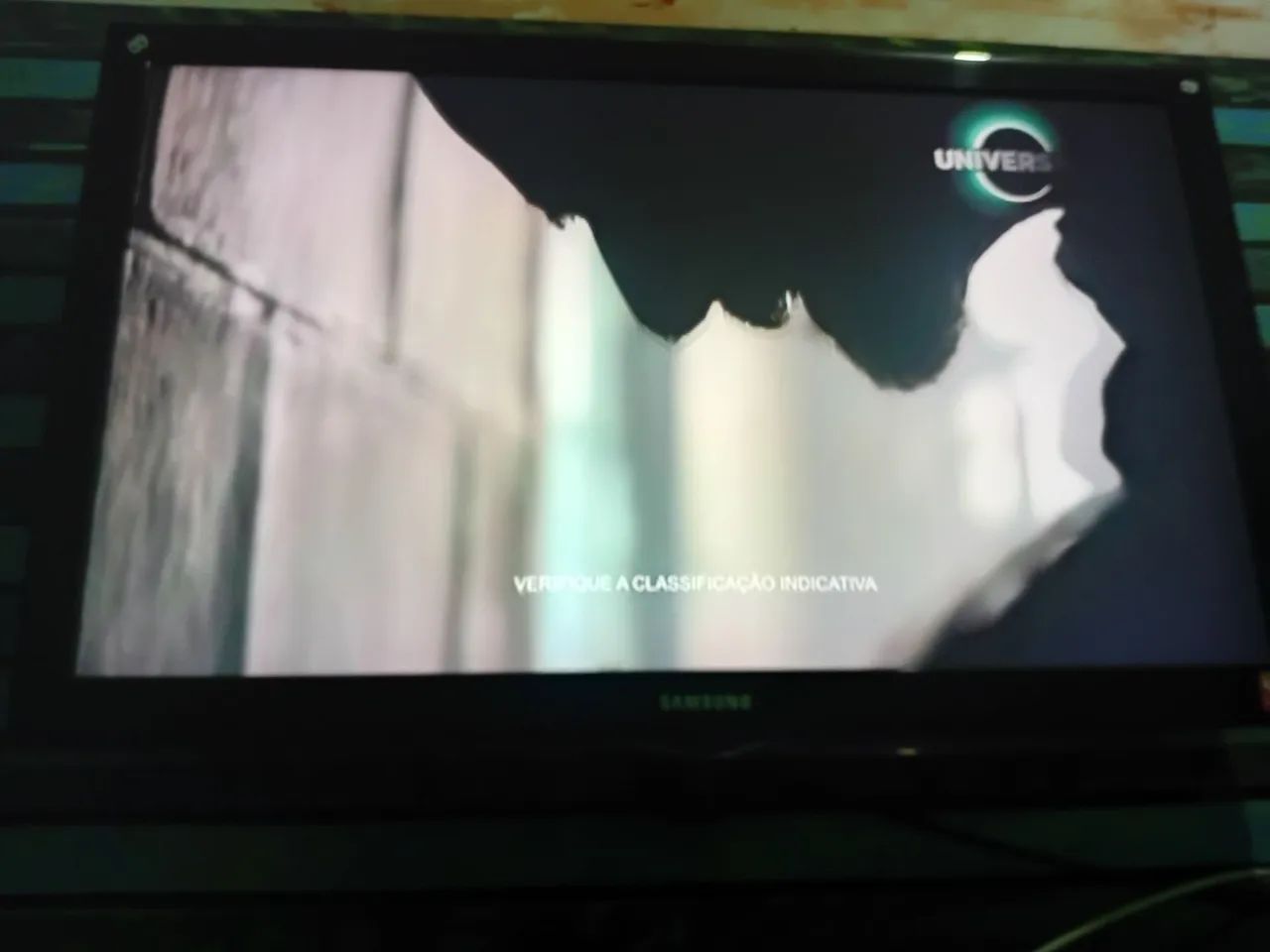 Tv Samsung 43 polegadas  bom estado  toda boa