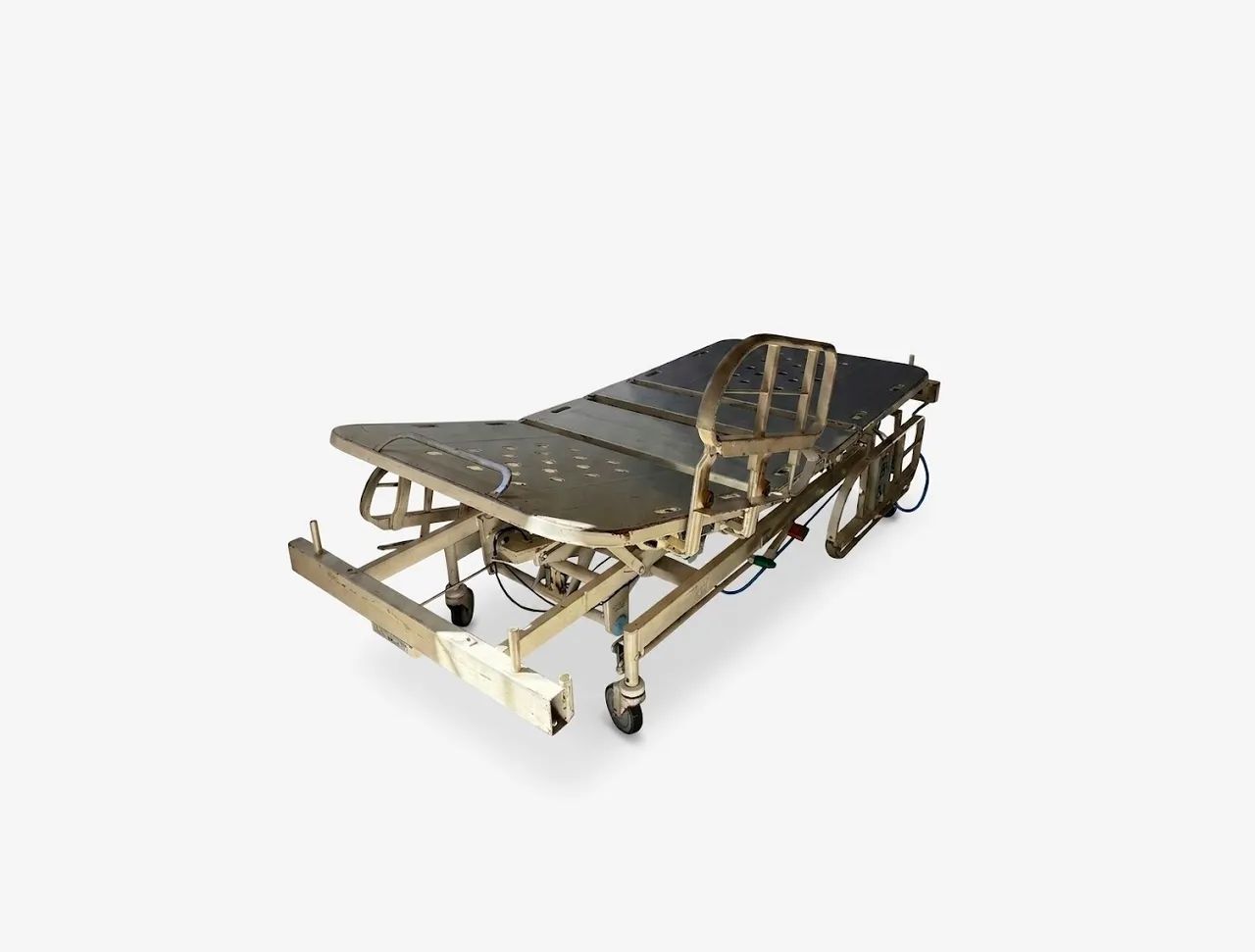 Cama hospitalar Motorizada Em Bom estado  - Foto 2