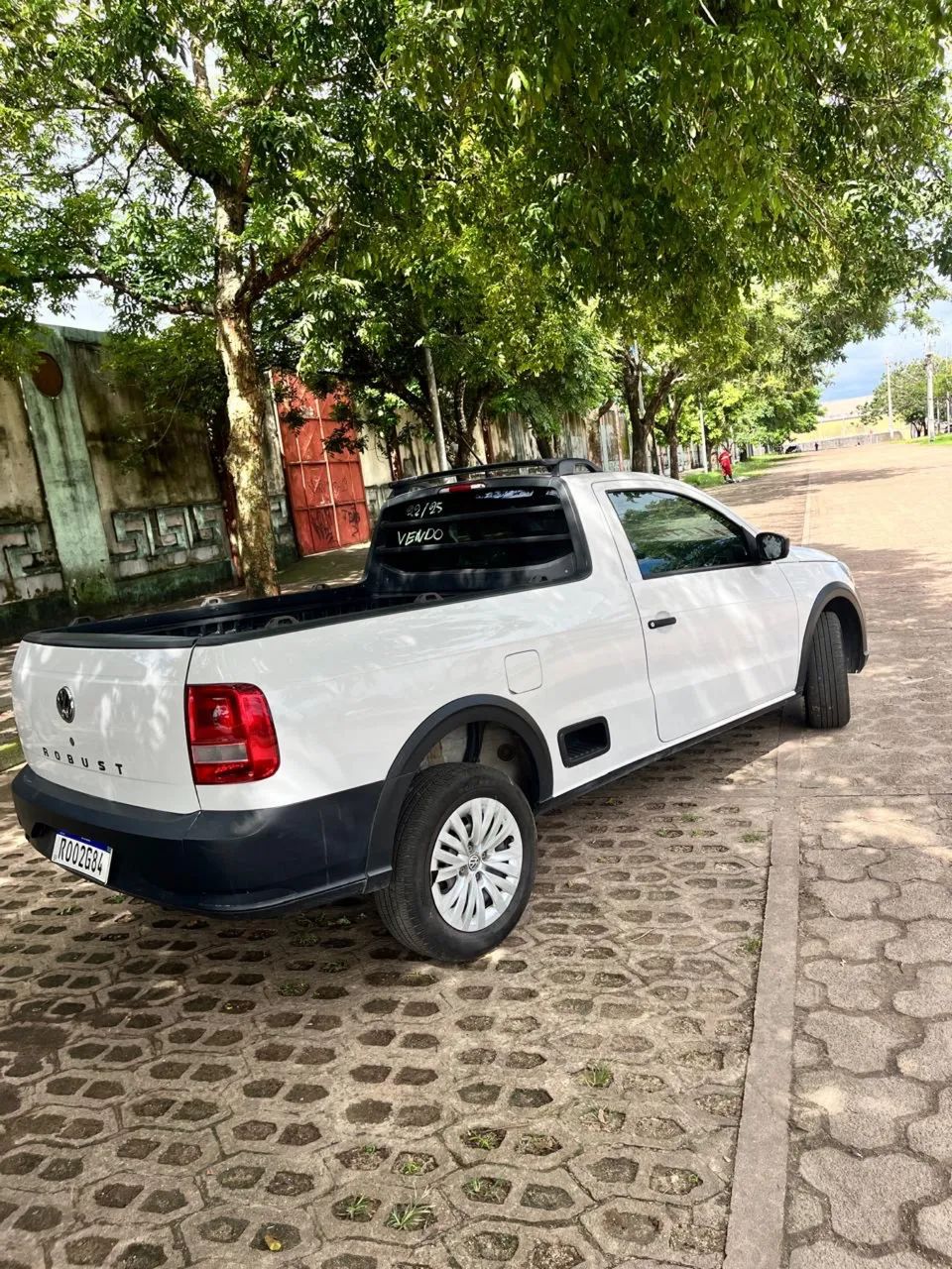 Saveiro 1.6 sem entrada 