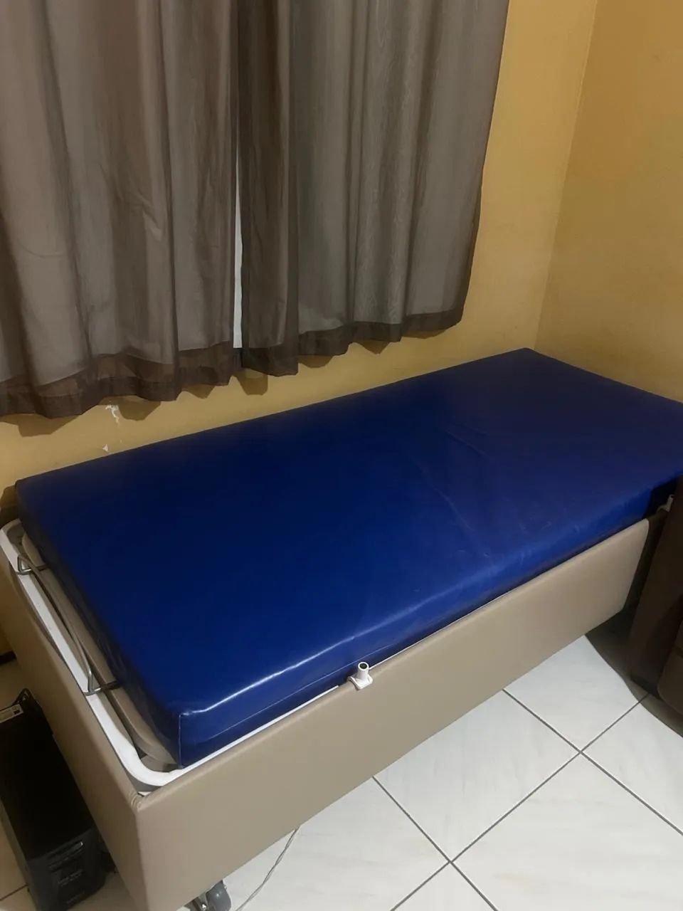 Cama hospitalar articular elétrica  - Foto 2