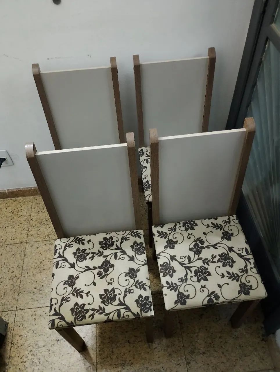 04 cadeiras de jantar - Foto 3