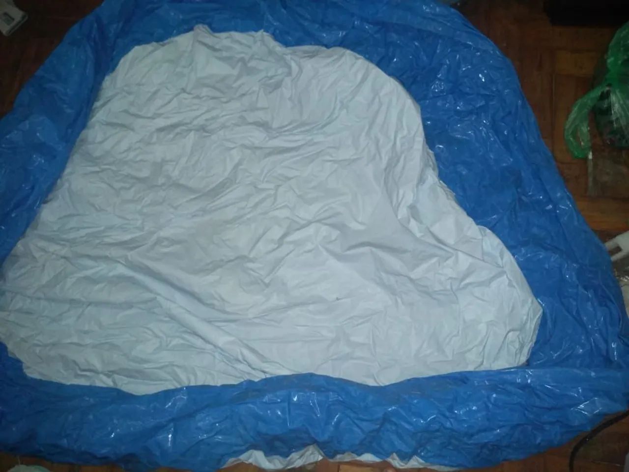 Piscina de 100 litros valor 100,00
