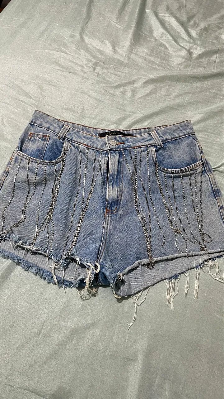 Short 44 com franjas 