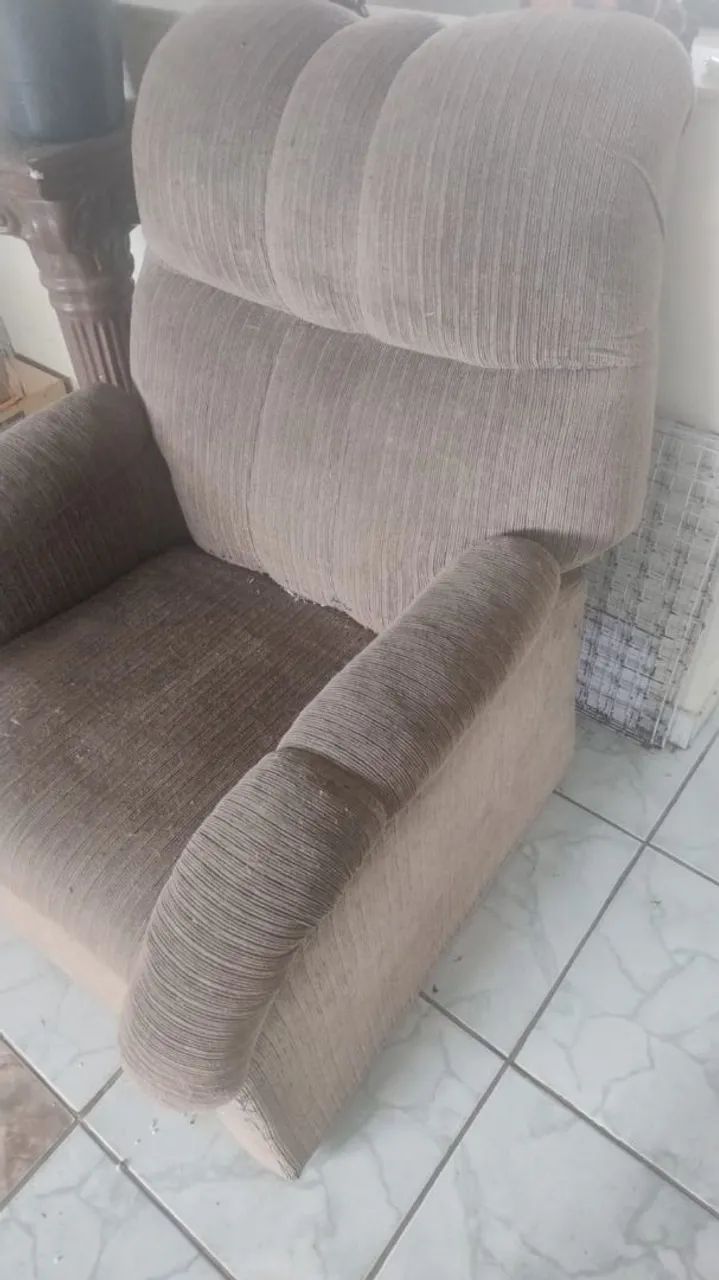 Poltrona do Papai com pequeno defeito