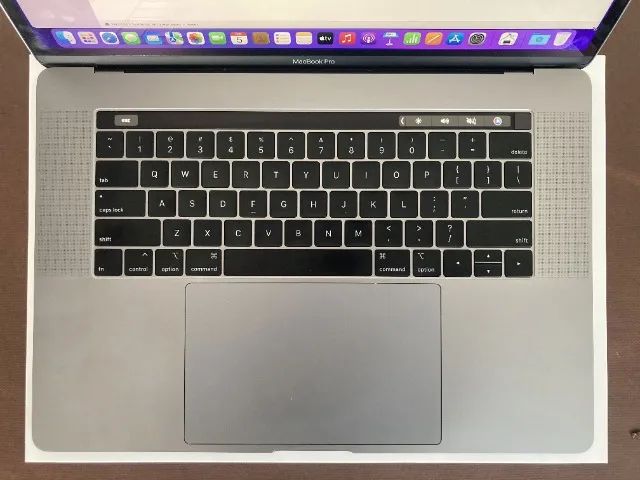 【ろくぞね】MacBook Pro 15インチ 32GB/1TB MacBook Pro 15