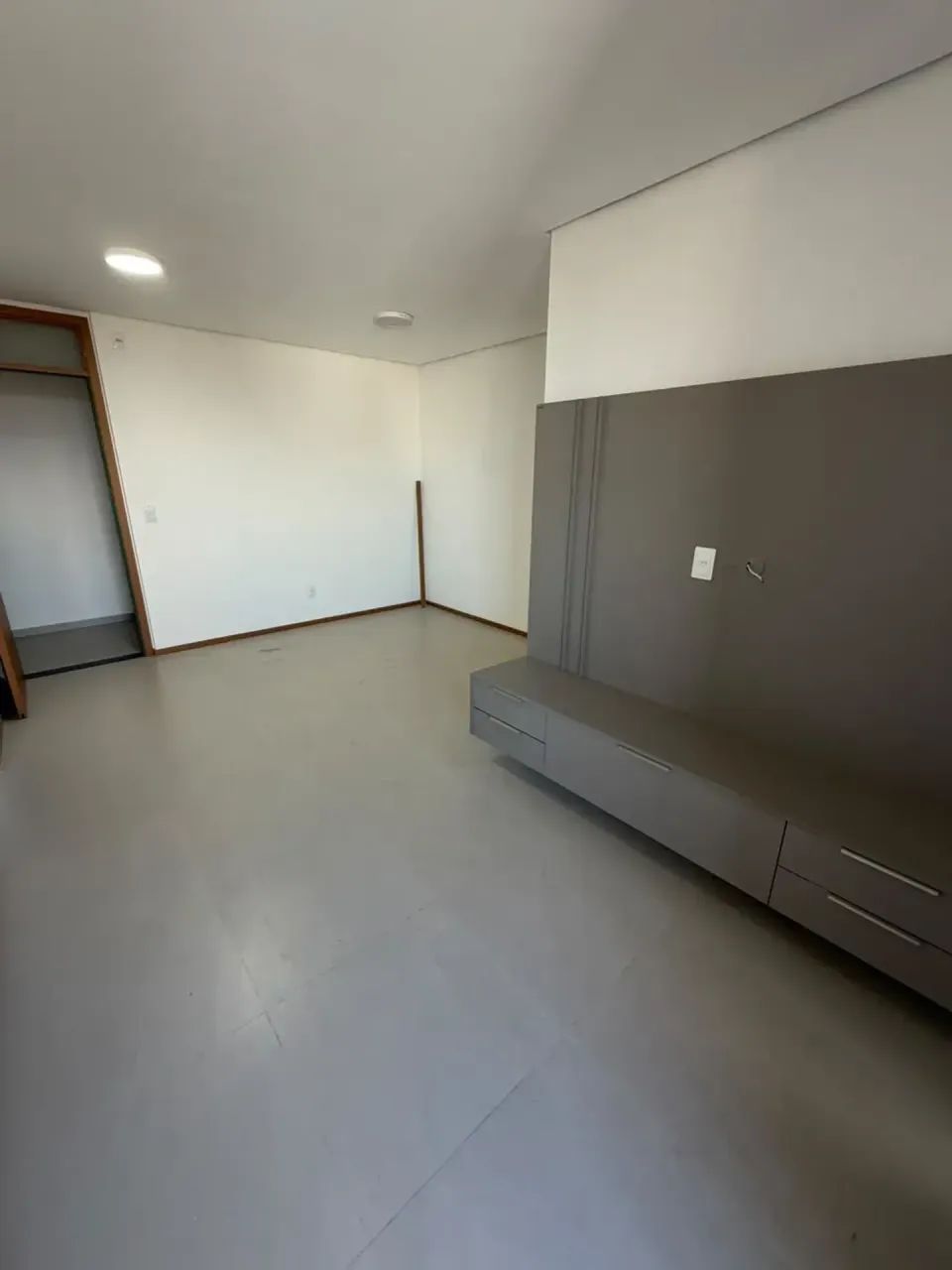 Alugo Apt novo 2/4 com os planejados - Foto 2