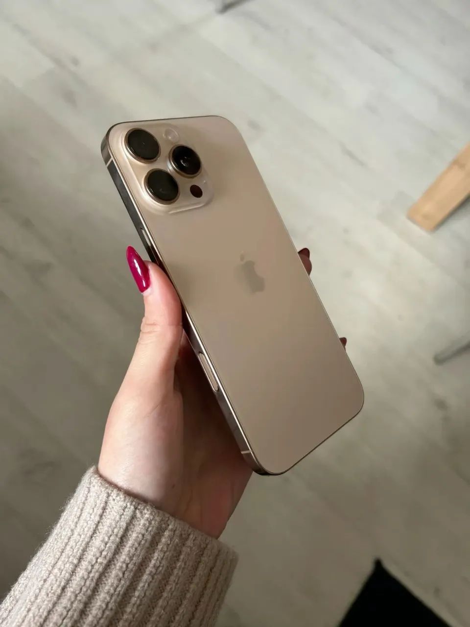 iPhone 16 Pro Max 1TB desert  - Foto 2