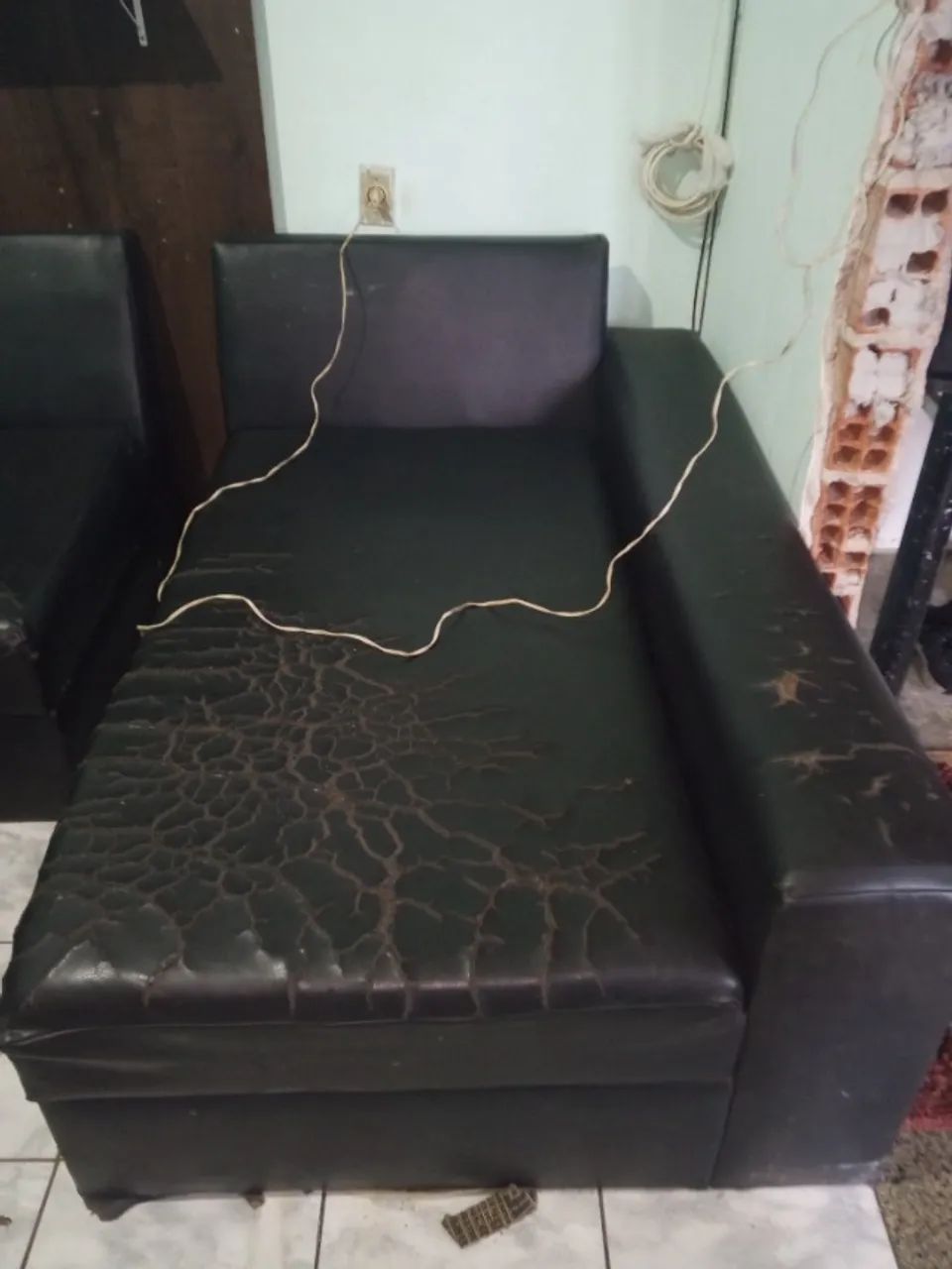 Sofá de couro preto - Foto 3