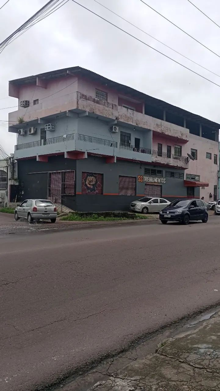 Prédio comercial no Cidade nova 