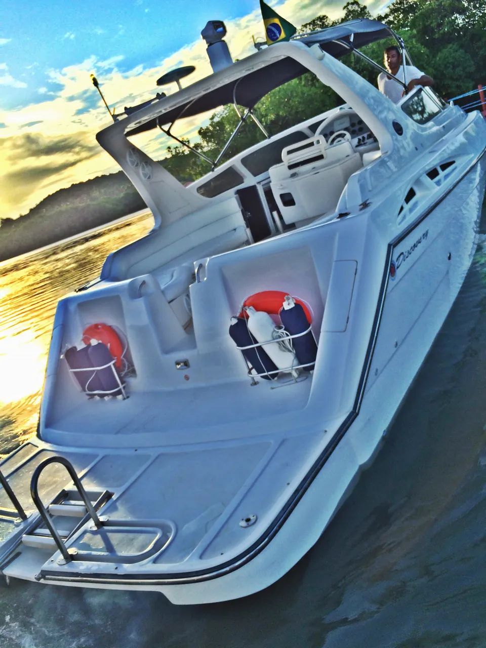 Lancha Ecomariner Discovery 44 pés 