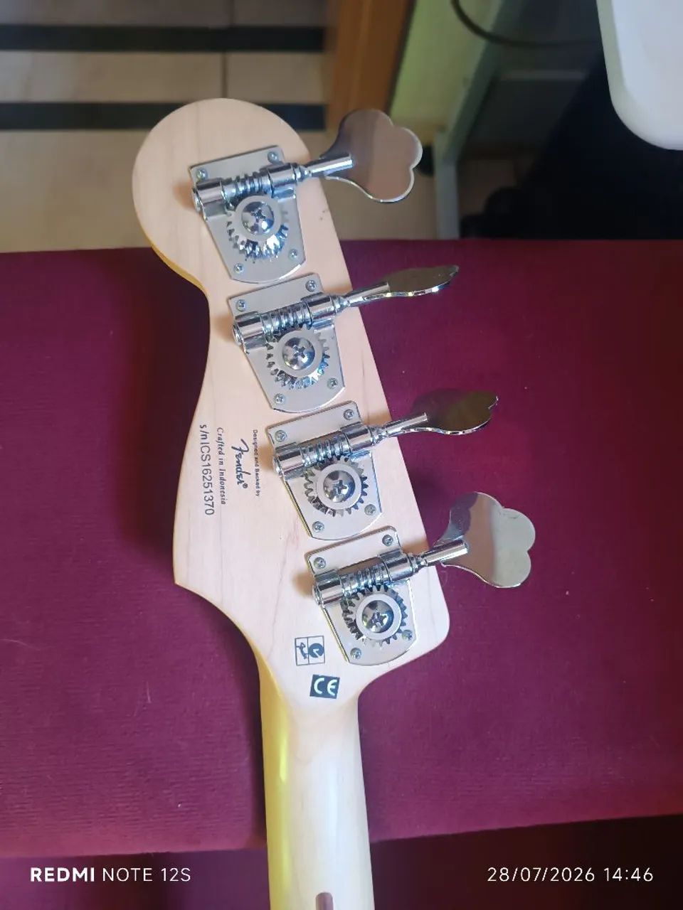 Baixo Jaguar Fender Squier Affinity - Foto 4