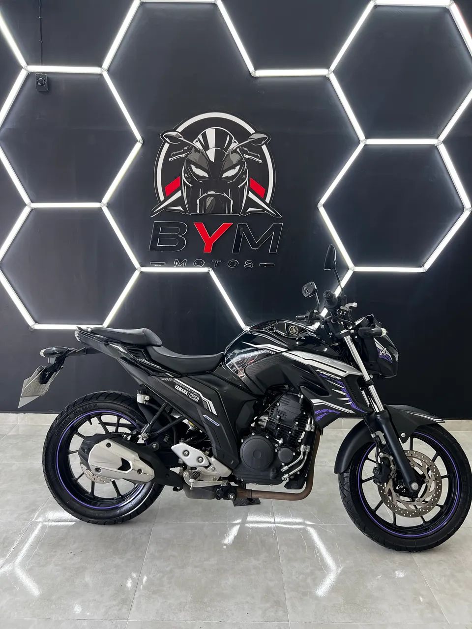 FZ25 PANTERA NEGRA  - Foto 3