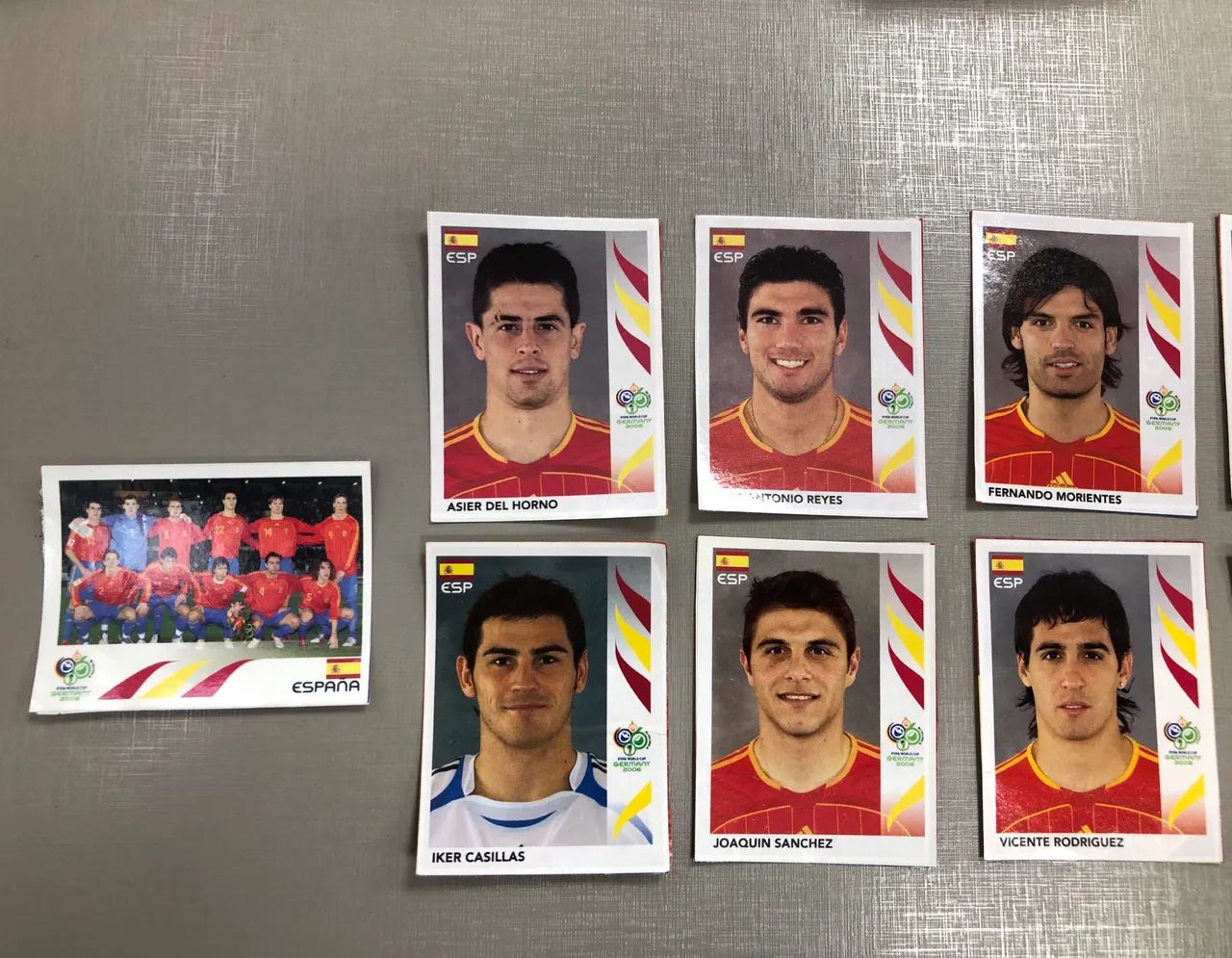 Figurinhas Copa 2006 Recortadas - Espanha - Foto 2