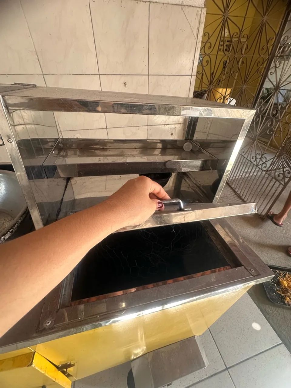 Carrinho de Lanche em Inox com Rodas - Foto 5