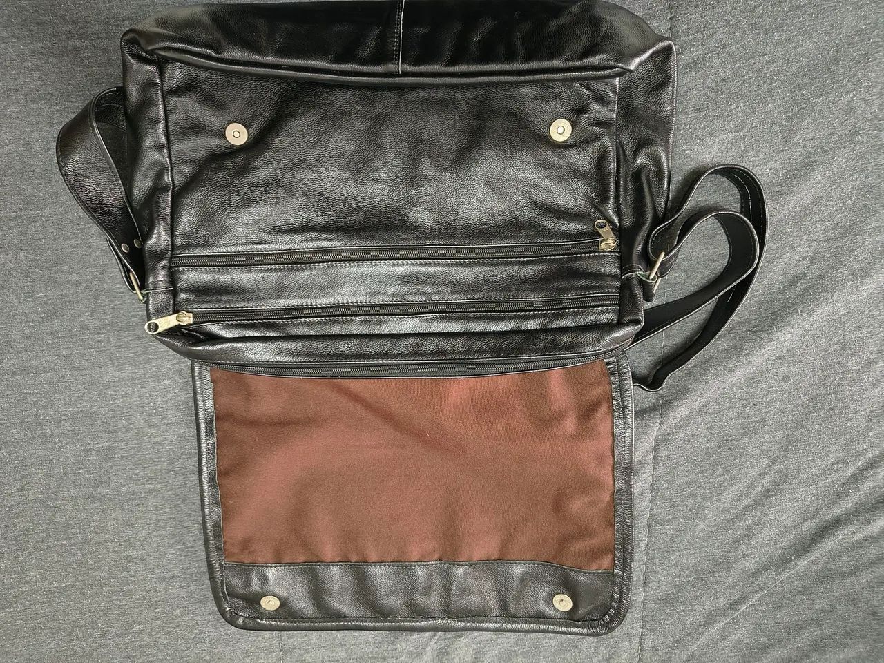 Bolsa Carteiro de Couro Artesanal - Foto 3