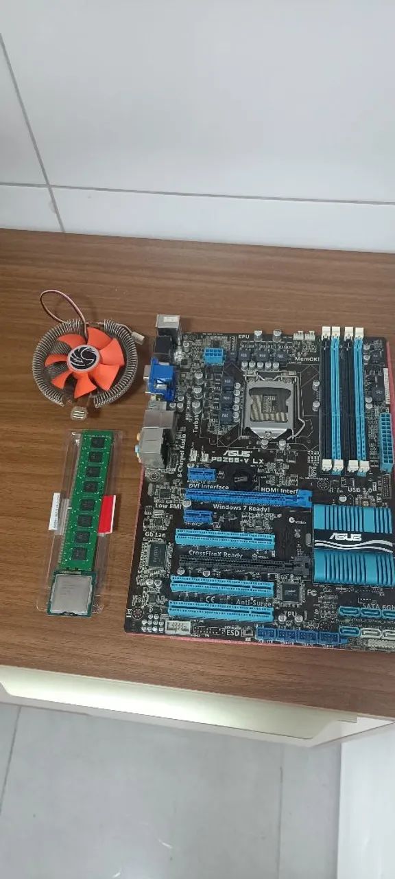 PLACA MÃE AZUS P8Z68-V LX SOCKET 1155/ PROCESSADOR CORE I3 3220