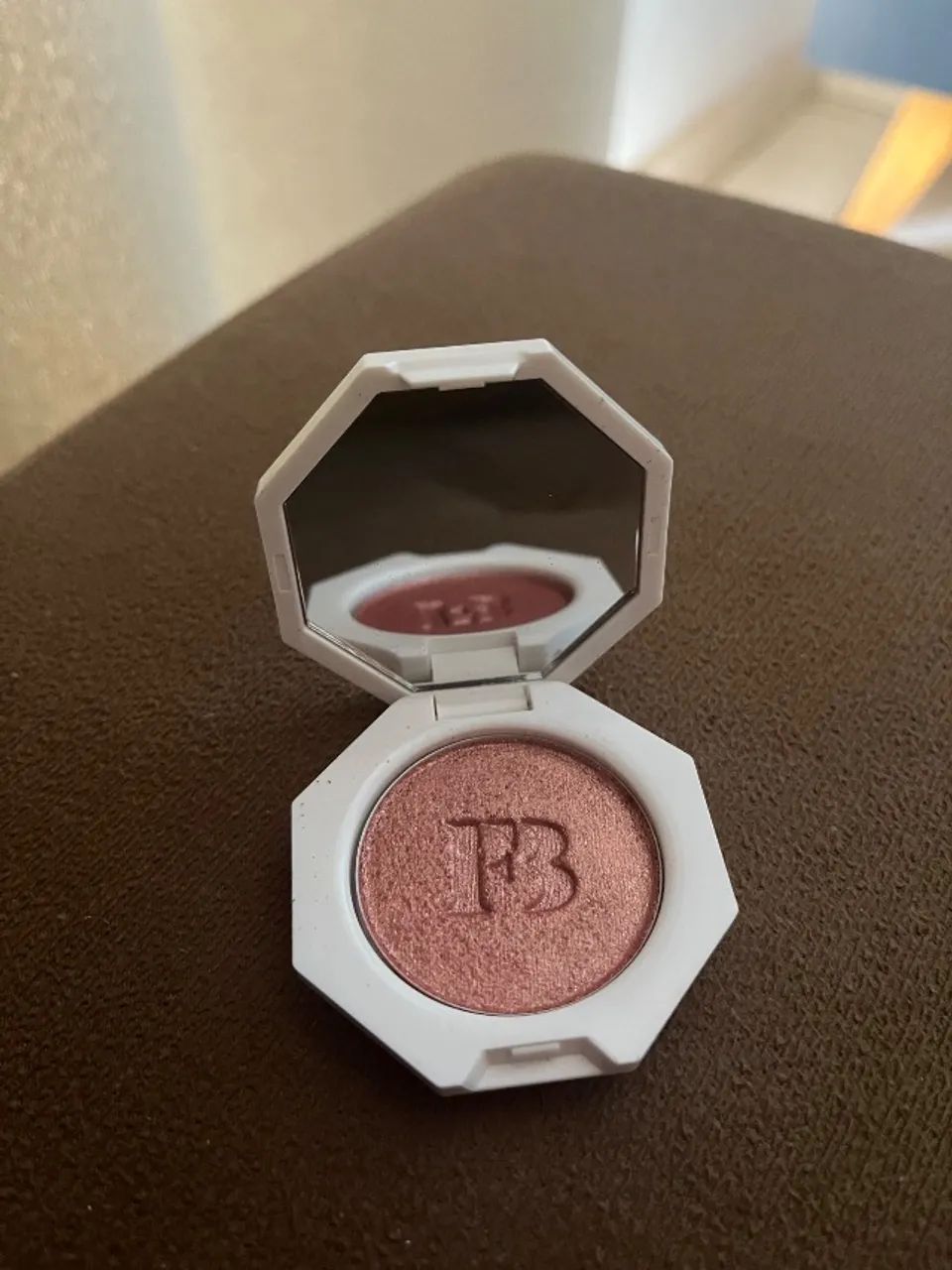 Iluminador Fenty Beauty Moscow Mule