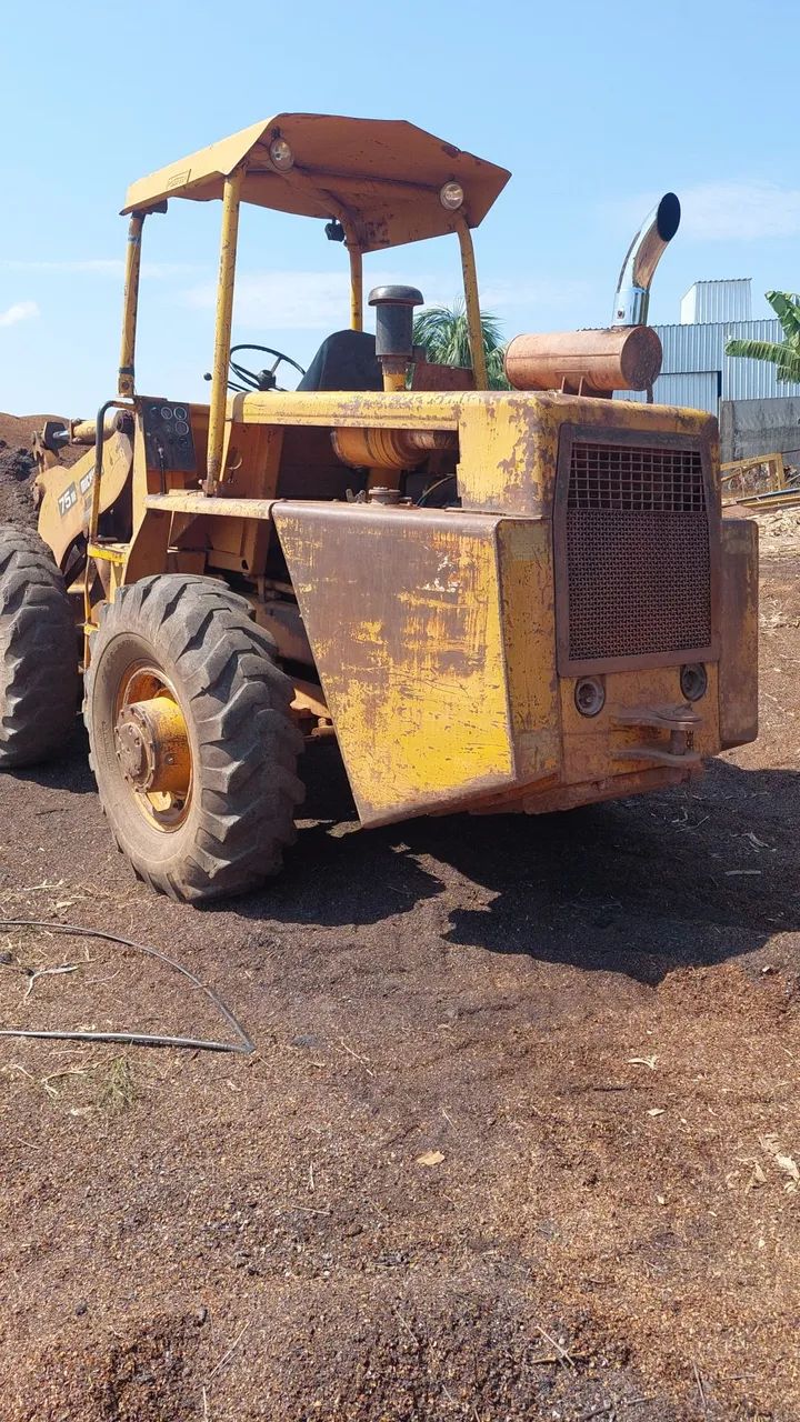 Carregadeira  - Foto 2