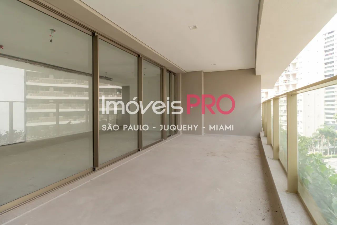 Apartamento à Venda no Edifício Versace ? Moema | 150 m² | 3 Suítes | 2 Vagas - Foto 3