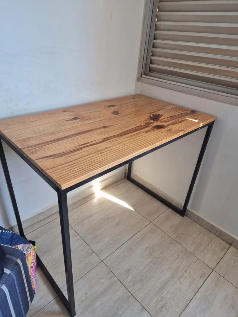 Mesa de Madeira Alta