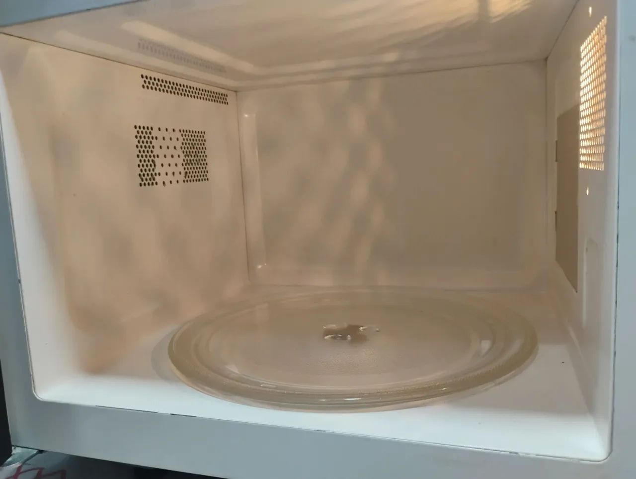 Microondas Electrolux 21 litros  - Foto 4