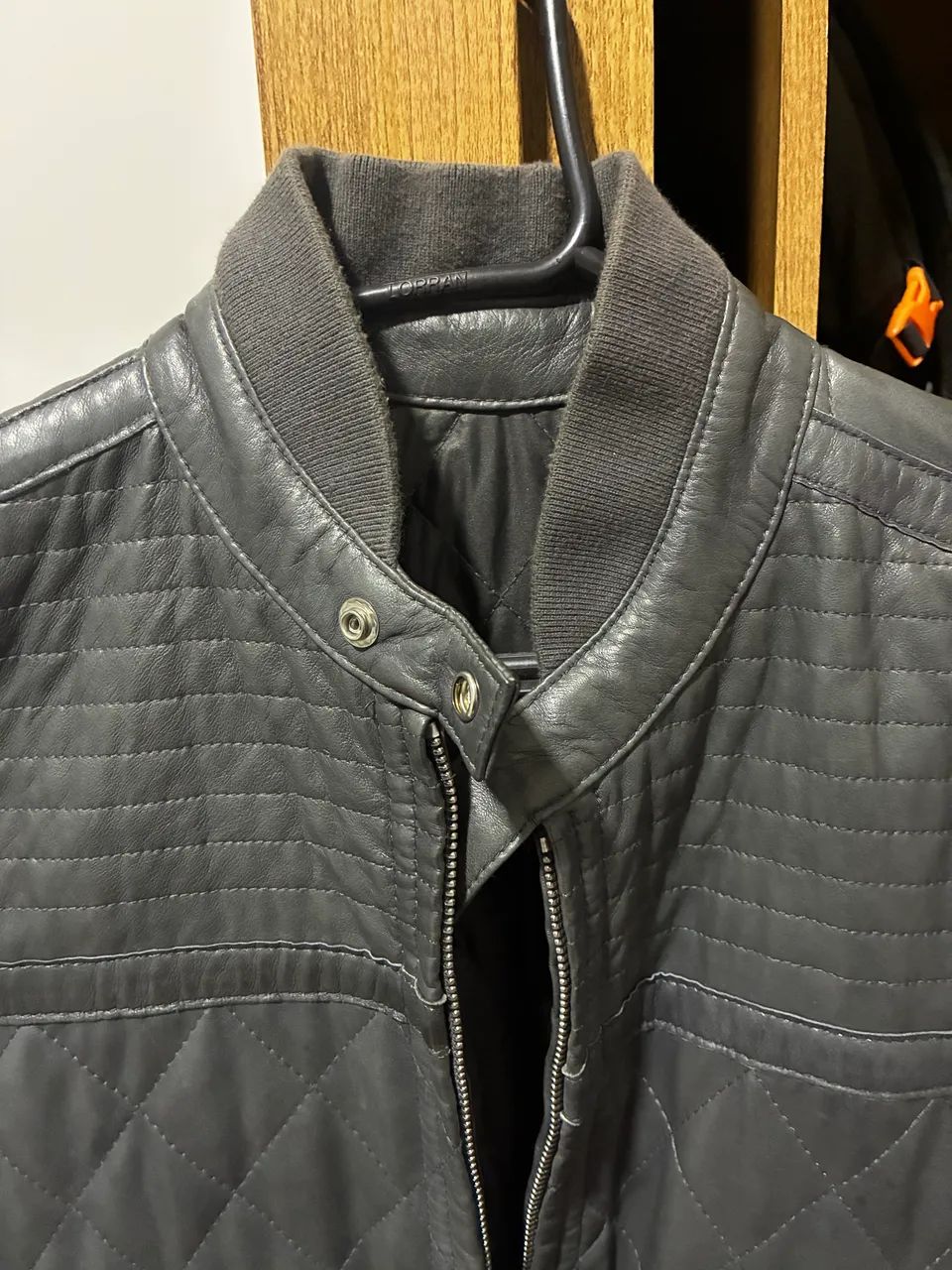 Jaqueta Diesel poliéster Cinza Bomber usada  - Foto 3