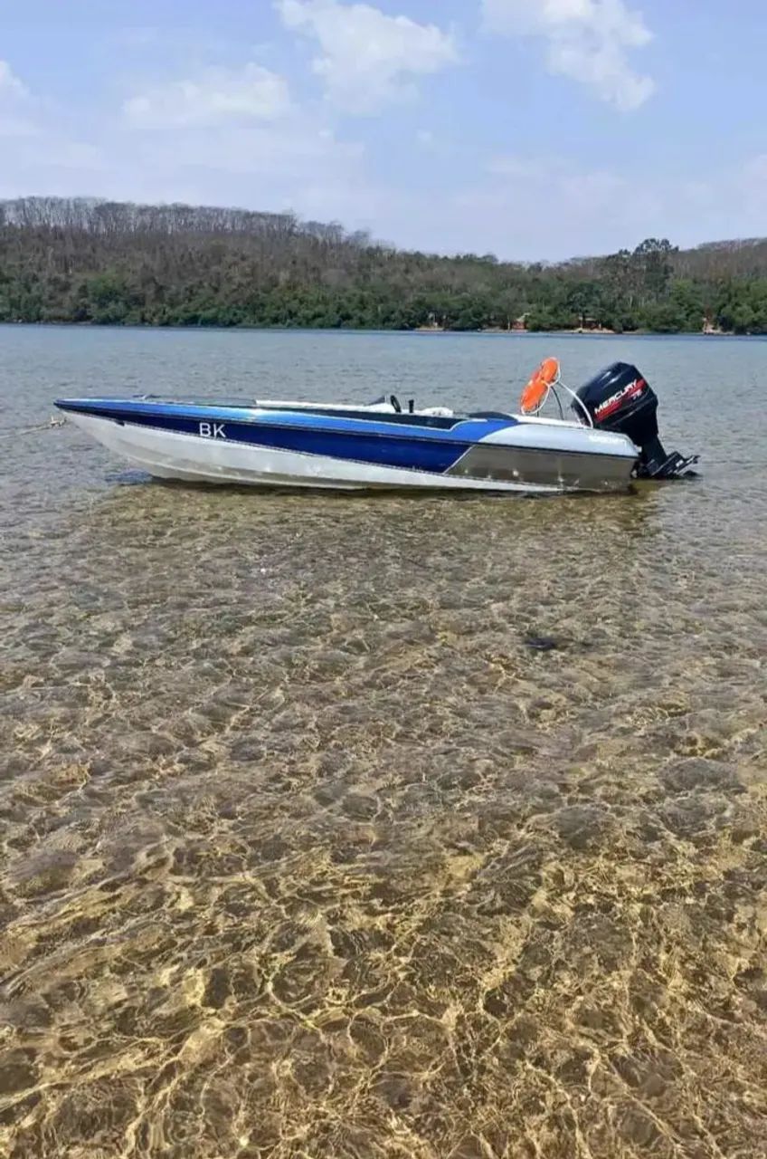 ?Lancha 17 Pés + Mercury 75 HP ? Completa para Pesca e Lazer