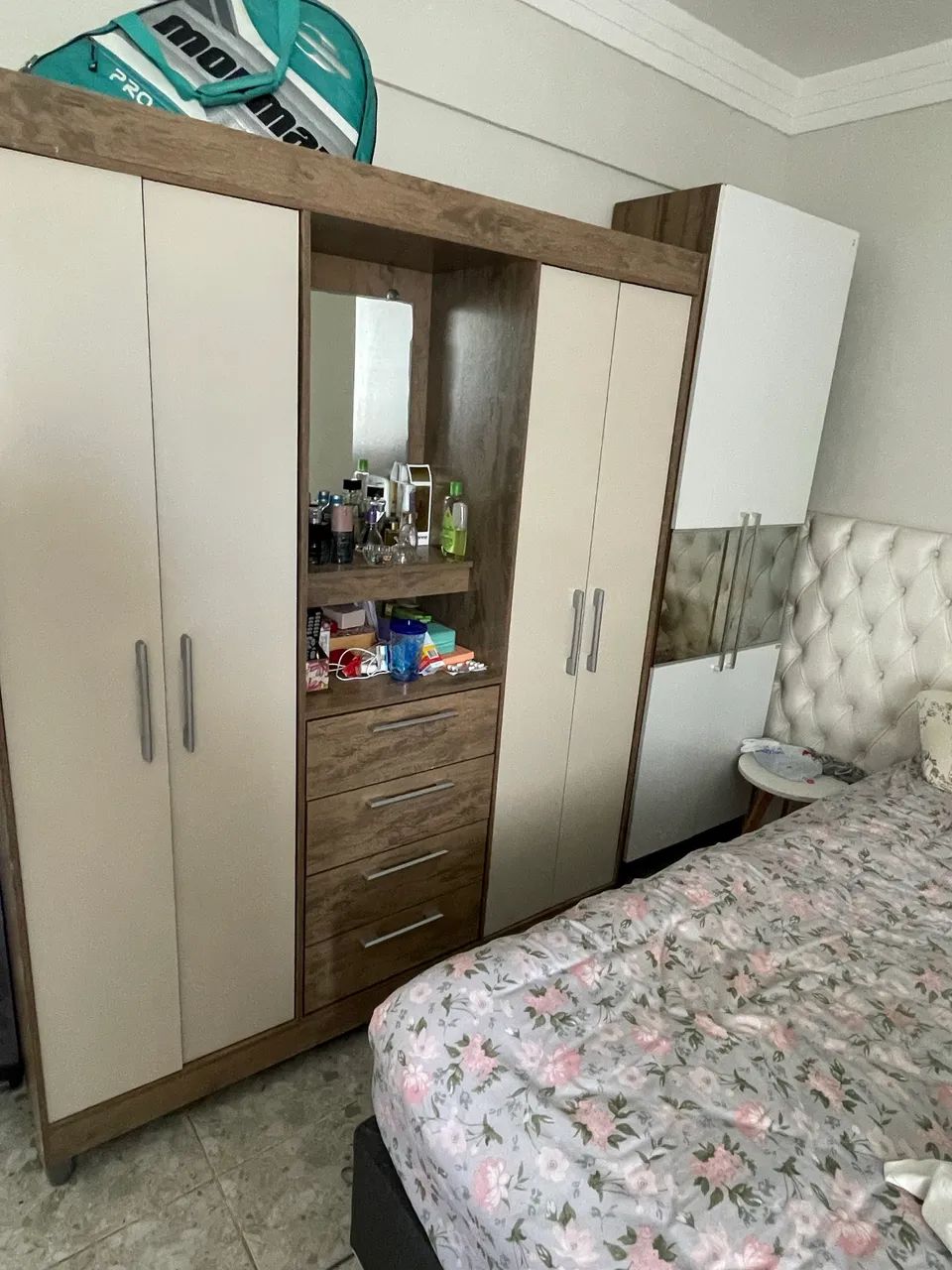 Guarda roupa e armário de cozinha 