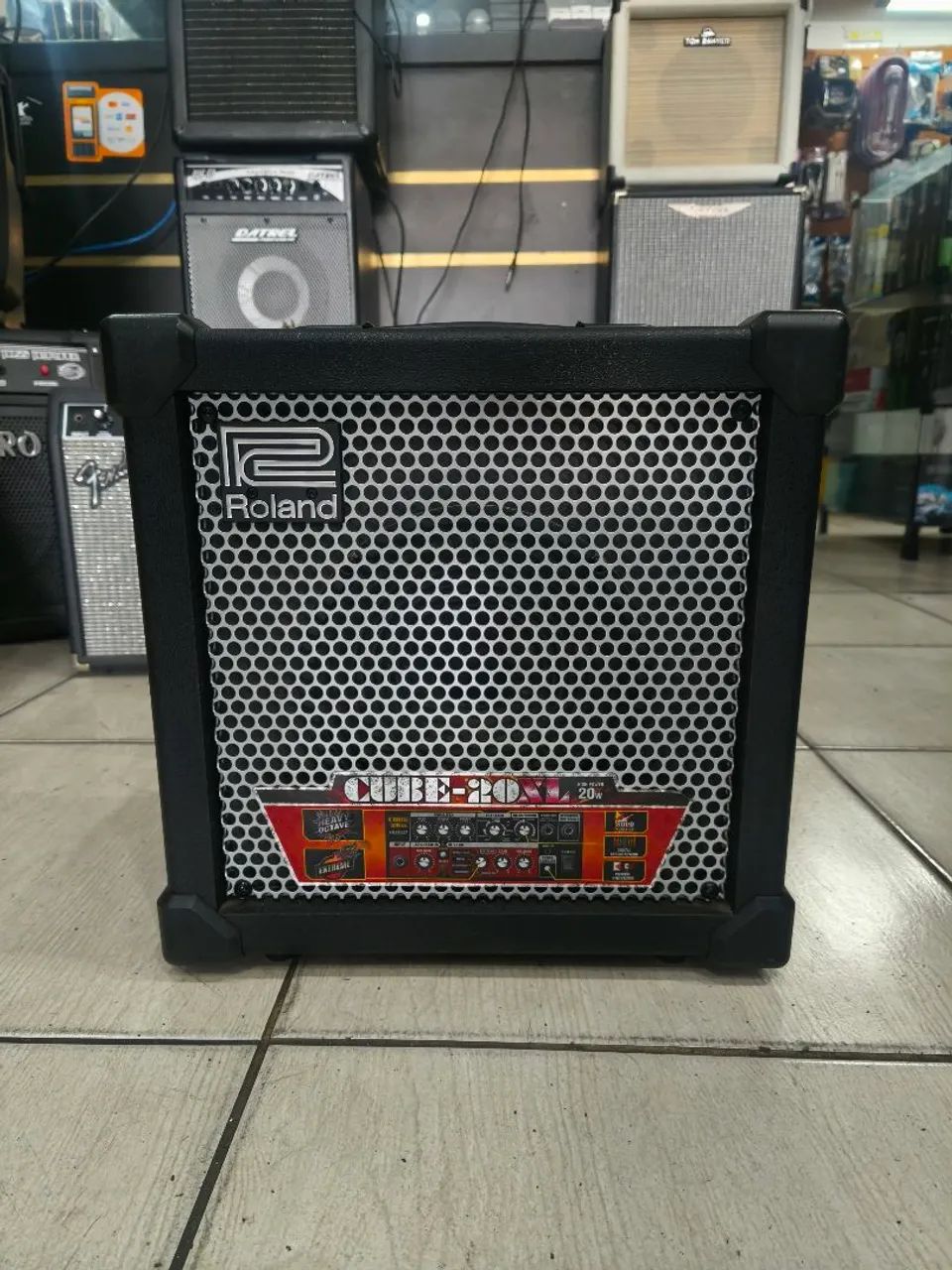 Roland Cube 20XL NOVO! ACEITO TROCAS - Equipamentos e Acessórios