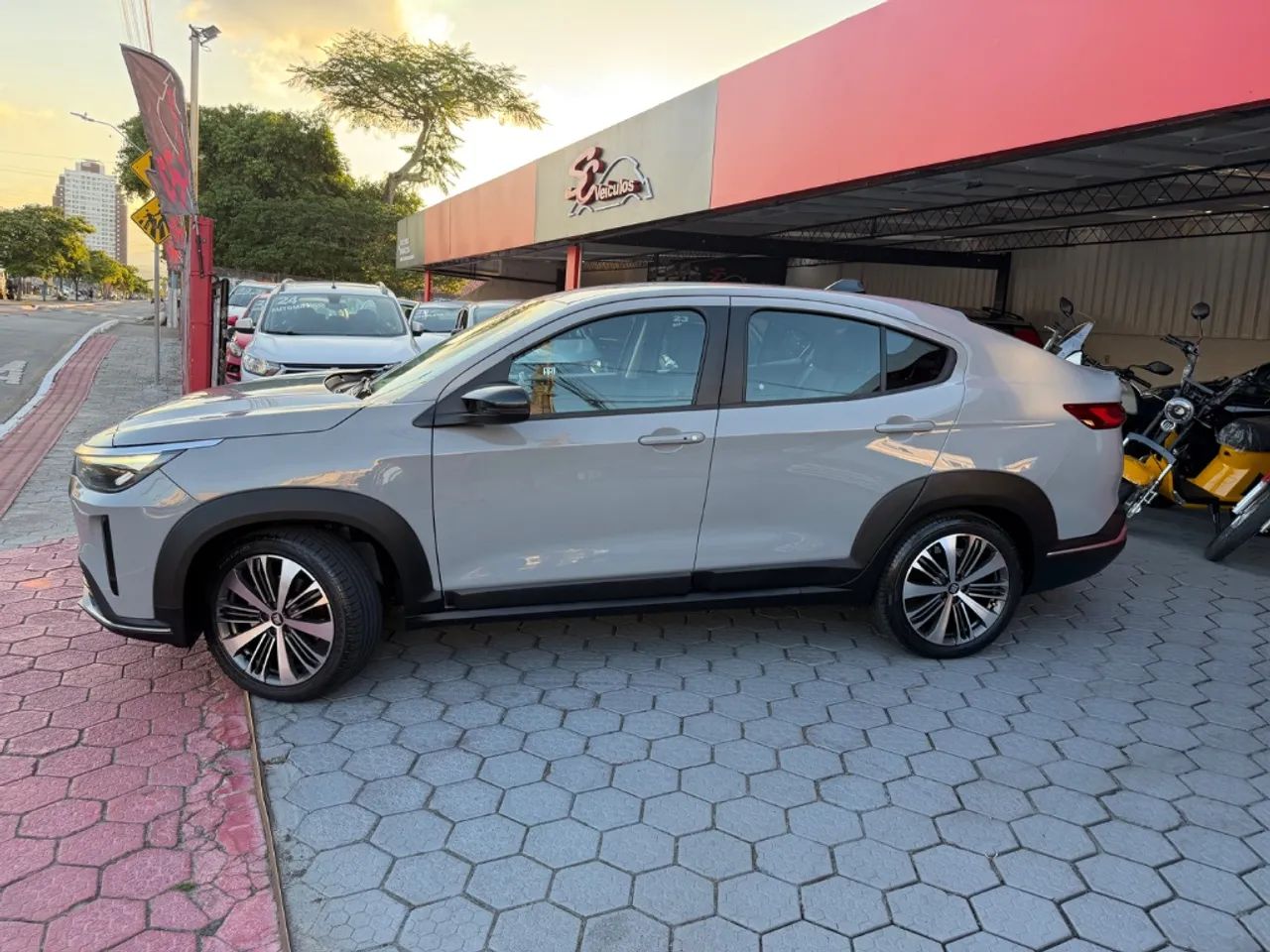 Fiat Fastback Audace 1.0 200 T. Flex AUT 2024 - Foto 3