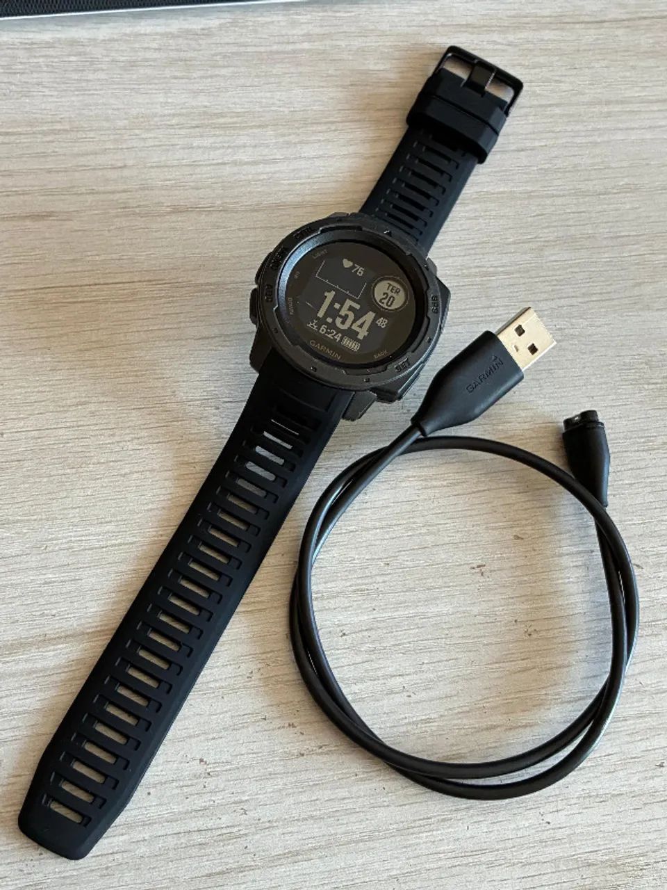 Garmin Instinct - Primeira versão - V1