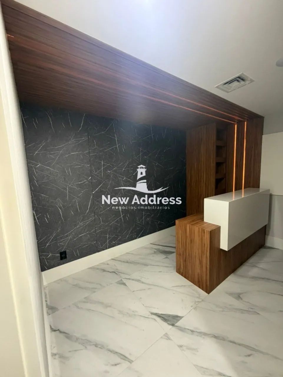 Sala Comercial com 42 m² à Venda no Shopping Praia da Costa - Foto 2