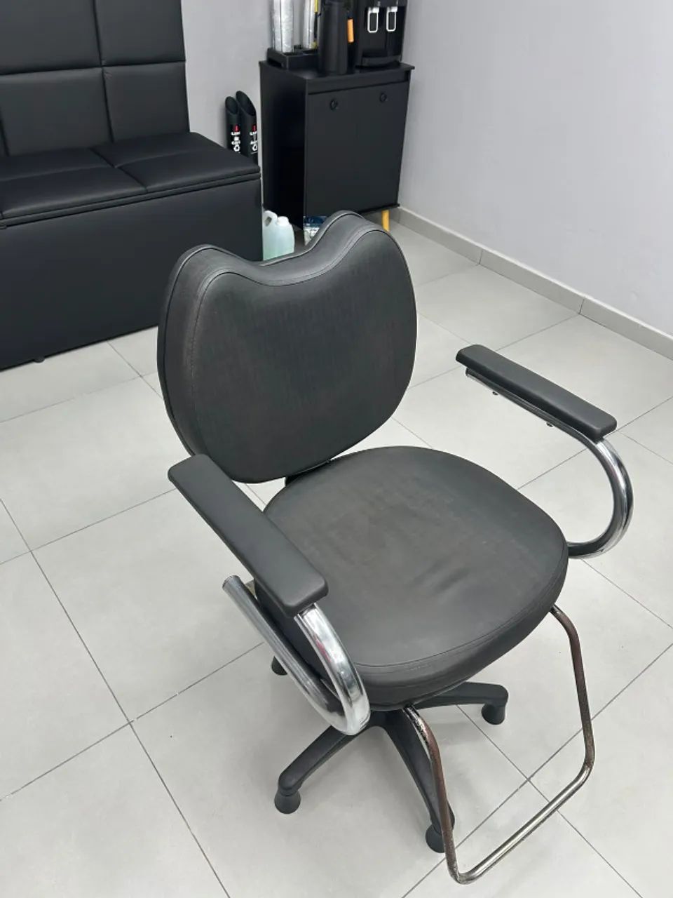 Cadeira/Poltrona de Barbearia - Foto 3
