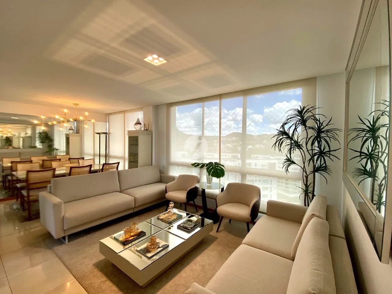 Apartamento à venda no Vale dos Cristais