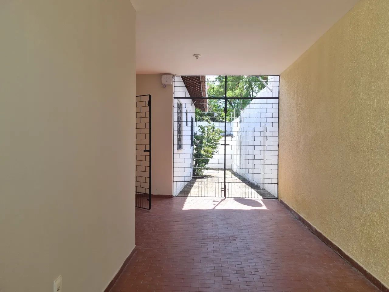 Casa residencial plana com 3 Quartos e Quintal | 414m² | Papicu - Foto 5