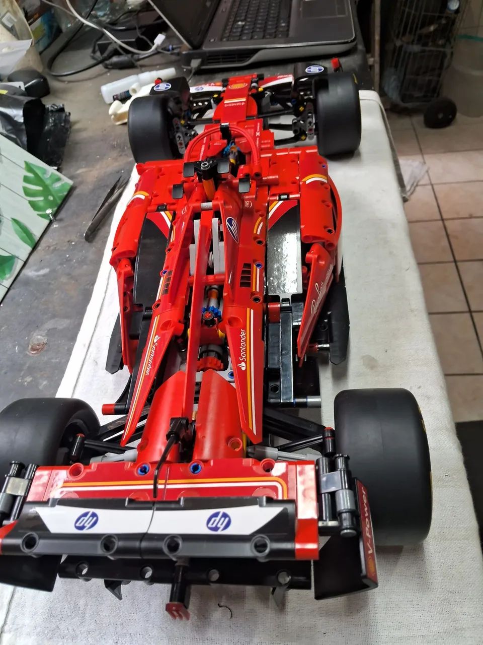 Lego Ferrari SF 24 - Foto 3