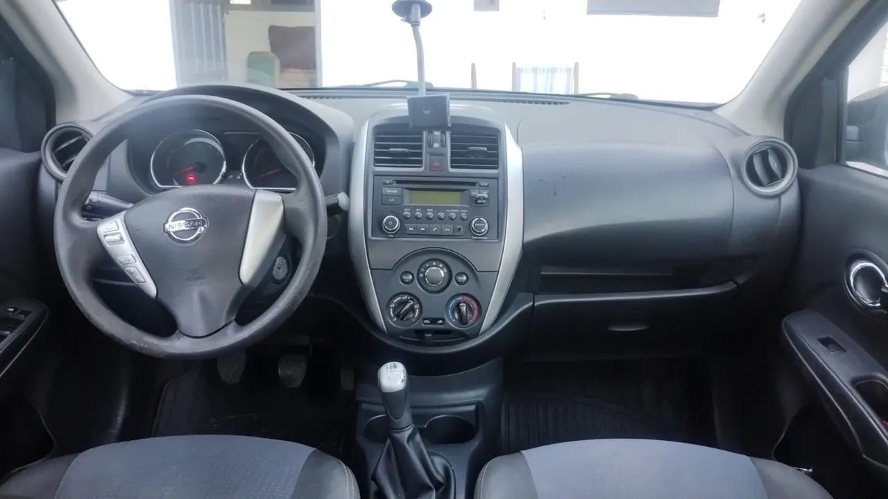 Nissan Versa 2018